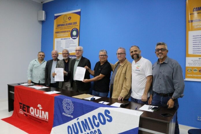 Trabalhadores do setor químico, plástico e fertilizantes entregam pauta de reivindicações ao Grupo CEAG-10 da FIESP